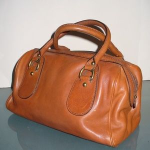 Banana Republic Boston Bag